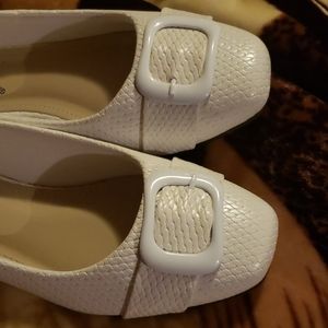 Sold on ebayShoes 8.5 wide